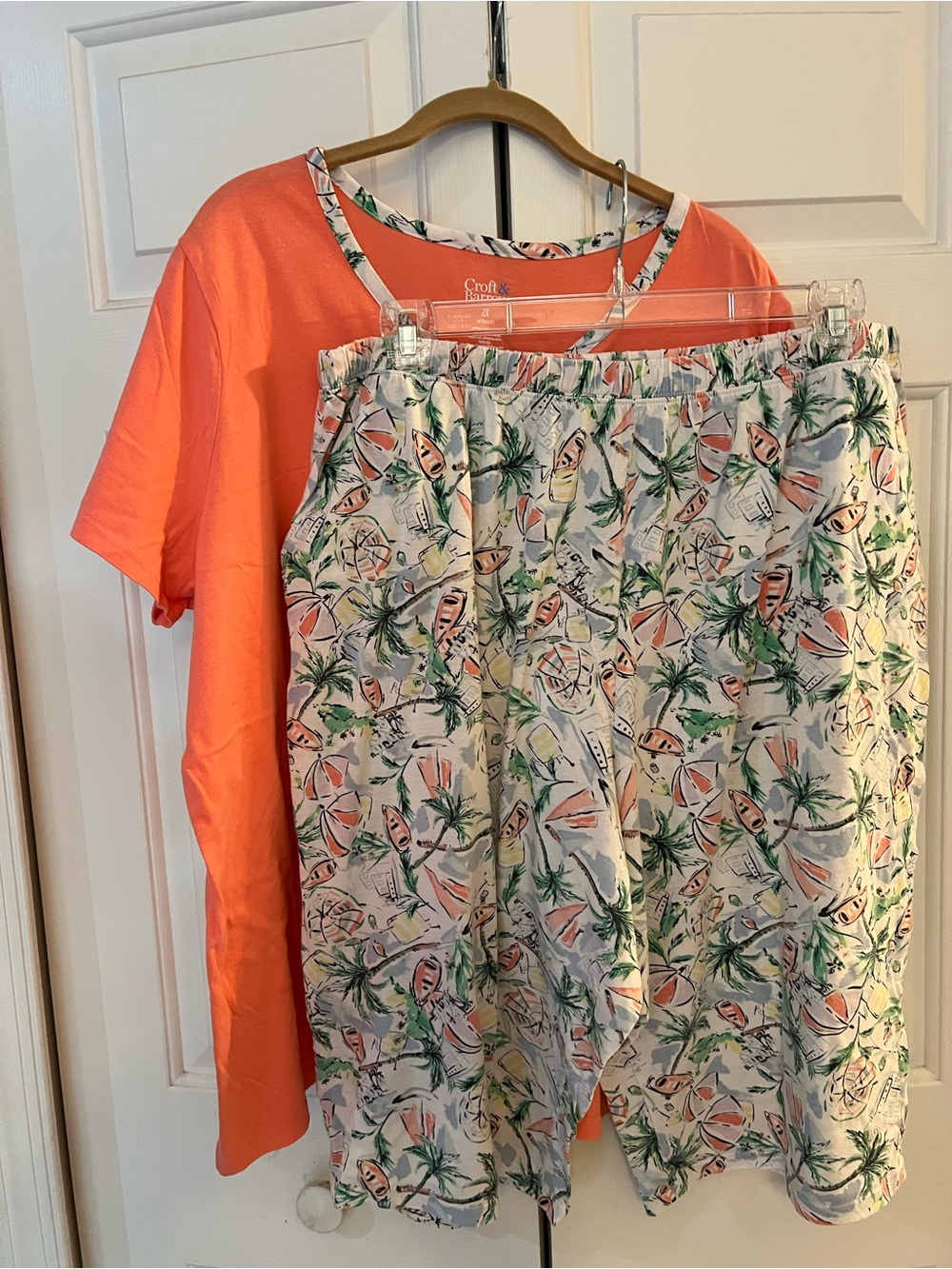 croft & barrow Coral V-Neck Beach Pajama Set with Capri Bottoms Size 2X - Picture 5 of 5